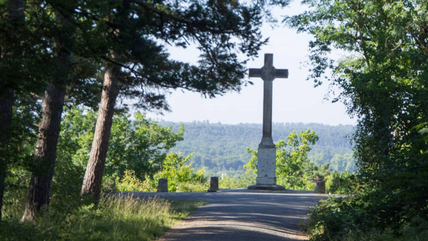Autour de la croix d'Augas